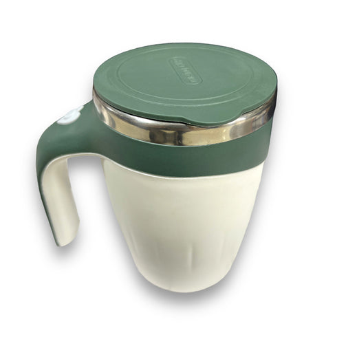 Taza de café con agitación magnética
